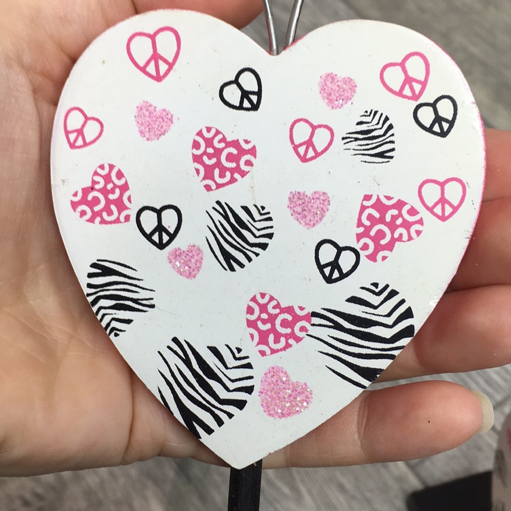 Lot of 4 Heart Photo holders w/Pink/Zebra hearts - Picture 9 of 12